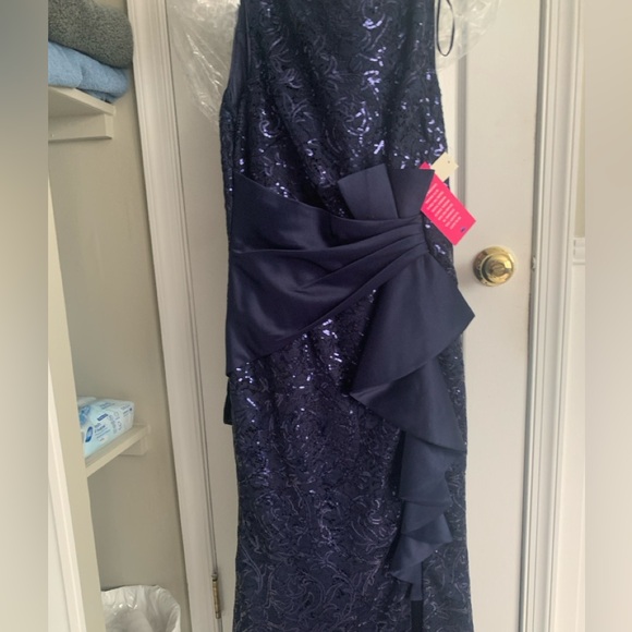 Eliza J sequined ruffle front  full length maxi dress. Size 10 NWT. - Picture 4 of 4